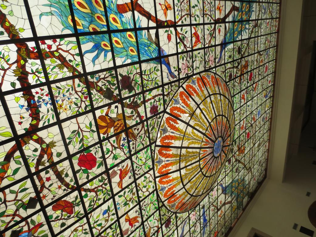 Gran Hotel Hacienda De La Noria Aguascalientes Luaran gambar Stained glass window at the entrance of the museum